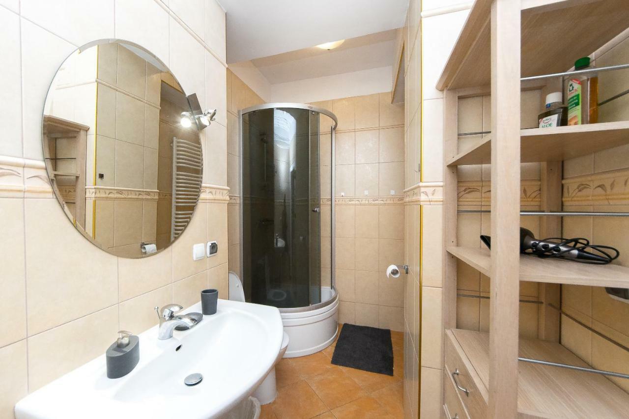 Spacious Apartment In Old Town P4You Pl Cracovia Esterno foto